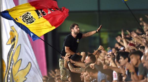 mirel radoi a vorbit fara sa spuna nimic