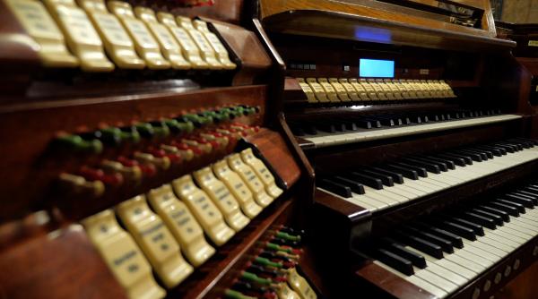 festivalul de orga cantus ecclesiae o premiera la bucuresti