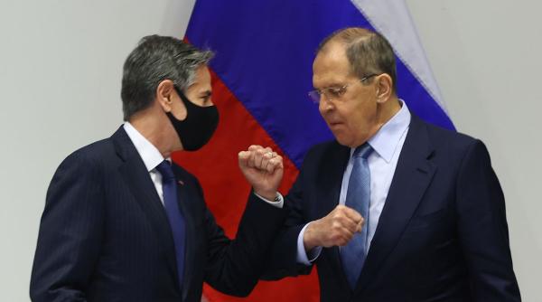 rusia si sua se prefac ca pot coopera in preambulul summitului putin biden