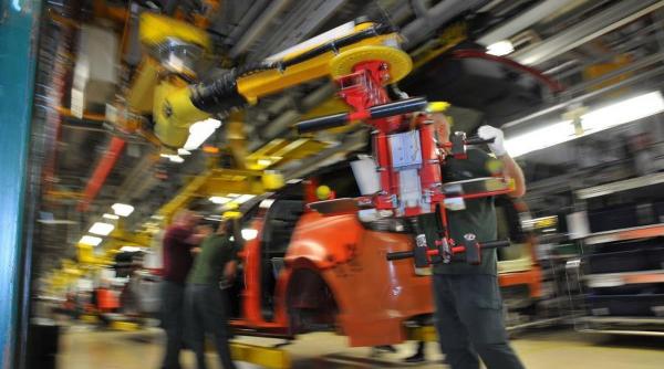 criza de semiconductori si in 2022