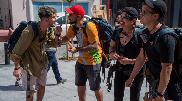 vedetele au pornit pe drumul imparatilor in cel de al patrulea sezon asia express