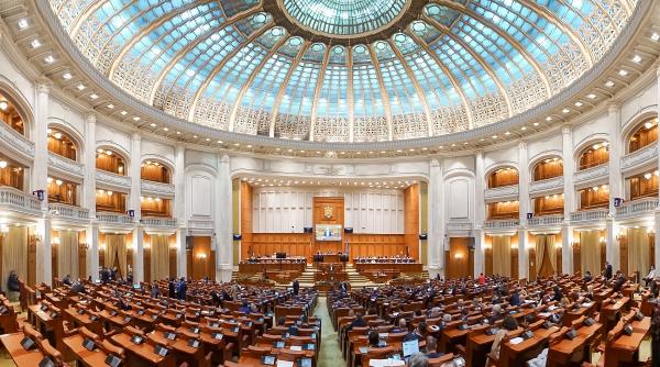 politistii militarii diplomatii si functionarii corupti vor ramane fara pensie speciala