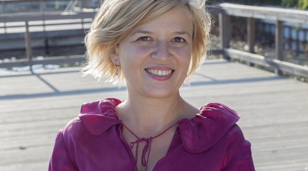 she is mom noua platforma business pentru femei