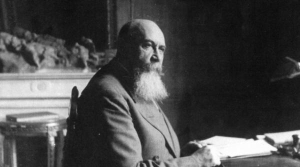 o zi din viata savantului lucra de la ora 5 dimineata pana la 1 2 noaptea