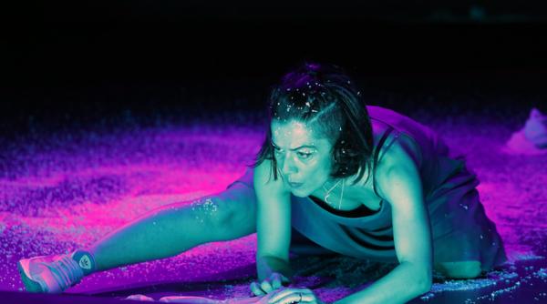 piesa anului 2019 premiata de uniter pe scena tnb one woman show de exceptie cu florentina tilea