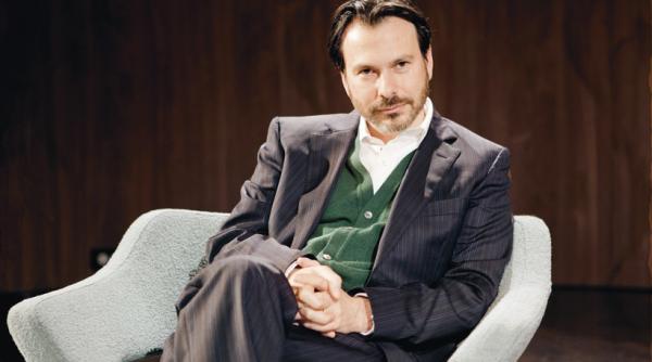 celebrul consultant international simon anholt discuta atu urile romaniei pentru pozitionarea globala la conferintele feraru ale icr new york