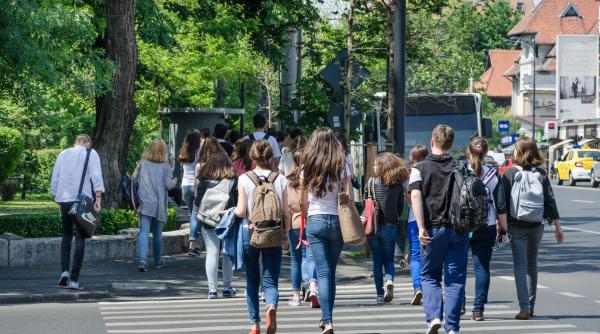 guvernul a stabilit cum se va deconta naveta elevilor