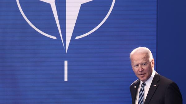 joe biden lasa ucraina in afara nato