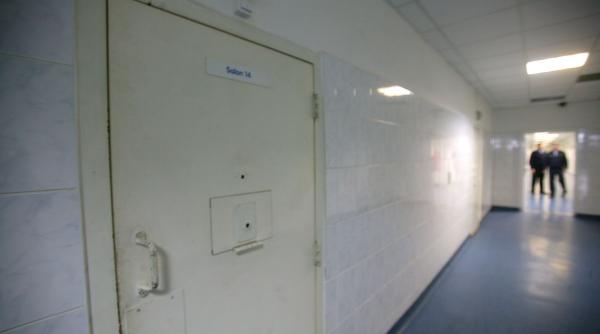 hai eliberare marea gratiere a esuat de 4 ori in parlament