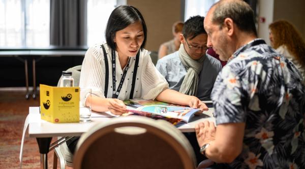 bursa de spectacole de la sibiu editia 2021 inscrieri pana in 26 iulie pentru artisti operatori culturali institutii de spectacole si retele culturale din intreaga lume