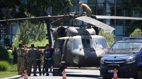 un elicopter american a aterizat pe bulevardul aviatorilor a rupt mai multi stalpi de iluminat