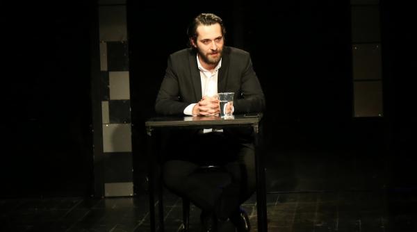 doua avanpremiere cu serban gomoi nominalizat la premiile uniter in acest weekend la teatrul nottara