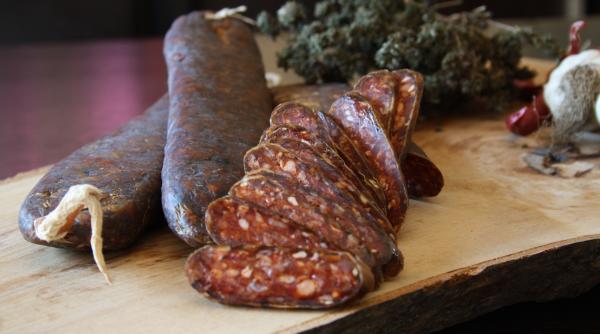 carnatii de plescoi istoria necosmetizata a unei traditii