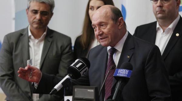 toamna grea pentru familia lui traian basescu doua dosare grele urmeaza sa fie solutionate definitiv la inalta curte