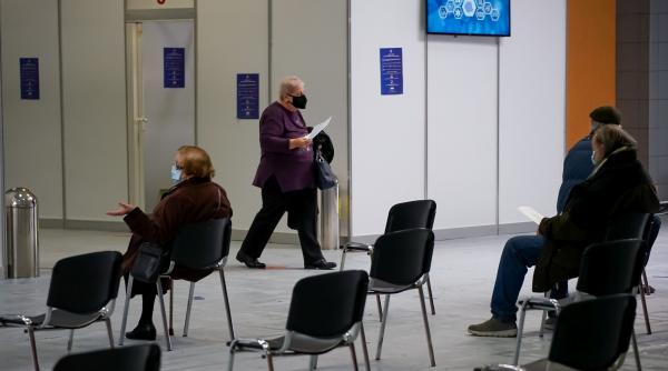 guvernul sarbatoreste esecul vaccinarii