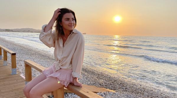 cristina ciobanasu a bifat o premiera in vacanta din corfu au existat cateva plangeri dar am avut o scuza