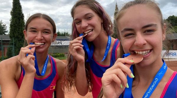 trei eleve din romania fetele de bronz ale tenisului european