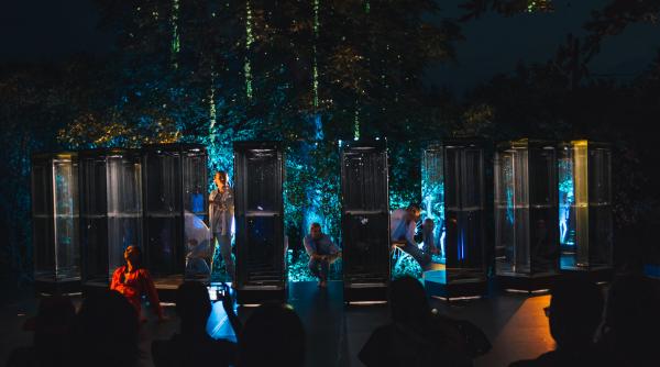 proiect inedit pus in scena la festivalul international de teatru de la sibiu dansatori din trei tari au creat un spectacol fabulos in doar 12 zile