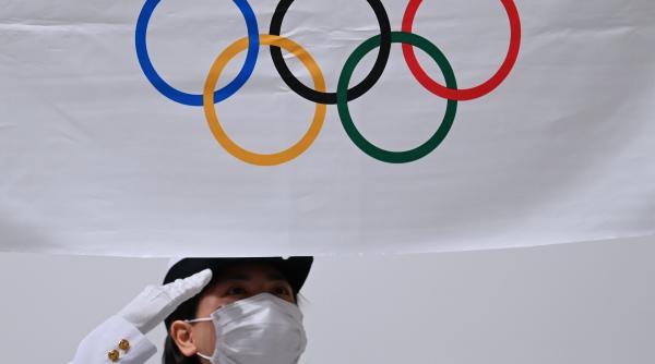 doliu in sportul mondial steagul olimpic e in berna