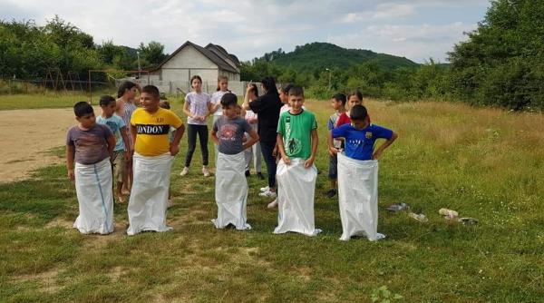 diaspora in vacanta tara tara vrem ostasi jucat in engleza si franceza