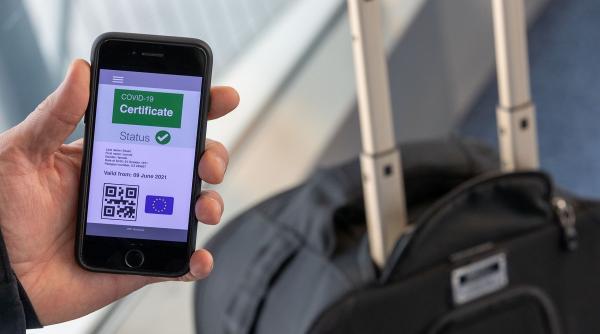 certificatul sanitar covid 19 a devenit obligatoriu in italia si pentru accesul in mijloacele de transport pe distante lungi