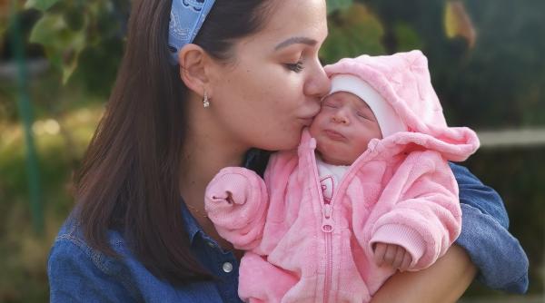 deea maxer gabriela cristea si simona hapciuc sunt mamicile de pitici cu lipici in cel de al treilea sezon al show ului de la antena stars