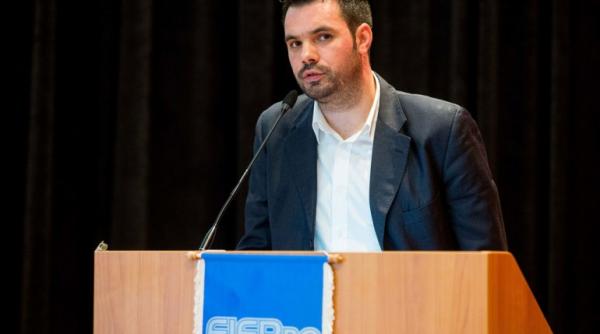 liber la manarii cu falimentul echipelor de fotbal