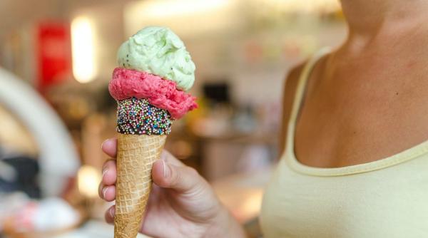 masinile de inghetata si frisca echipamente horeca esentiale in cofetarii si gelaterii