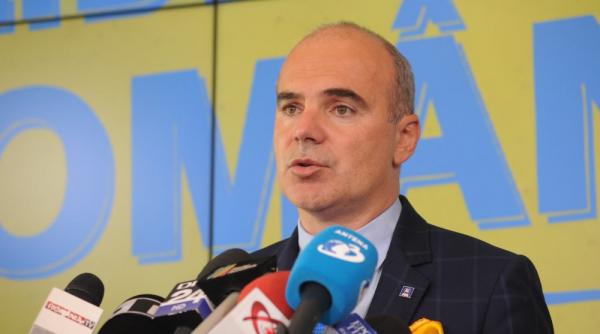 rares bogdan presedintele iohannis l a salvat de doua ori pe orban de la debarcare