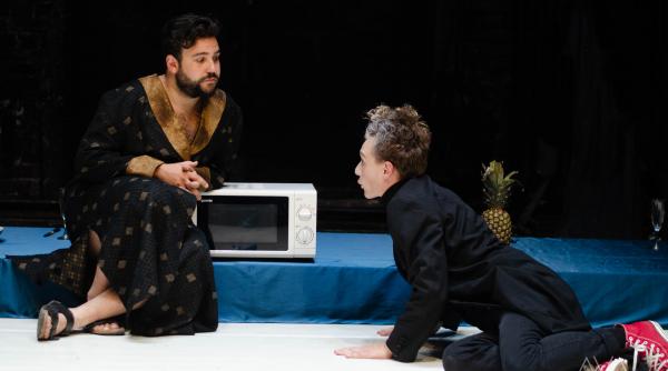 teatrul tamasi aron este 5 zile pe mana tinerilor creatori de teatru