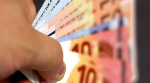 iasi mita de 1 500 de euro luata de un inspector sa nu amendeze o firma