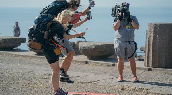 elwira si mihai petre au castigat imunitatea in primul stage asia express cea de a treia editie asia express drumul imparatilor lider de audienta