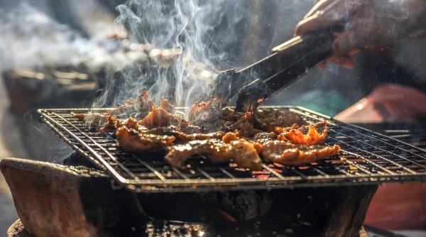 doi soferi romani din marea britanie s au luat la bataie la un gratar