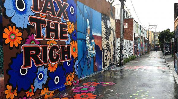 servetelul lui laffer ban la ban trage si paduche la paduche