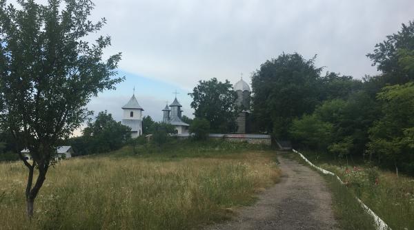 magura visul destramat al primului rege al romaniei