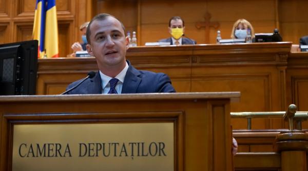 motiunea de cenzura citita in plenul reunit al camerei deputatilor si senatului in lipsa lui citu