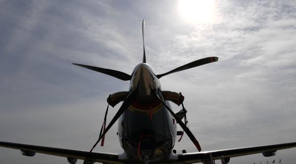 avion care ar fi inmatriculat in romania prabusit langa milano opt persoane intre care un copil au murit