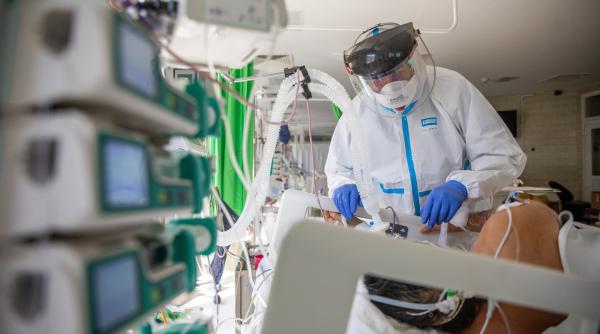 bilant covid 19 record de pacienti la ati 363 de persoane au murit numarul infectiilor noi se mentine ridicat