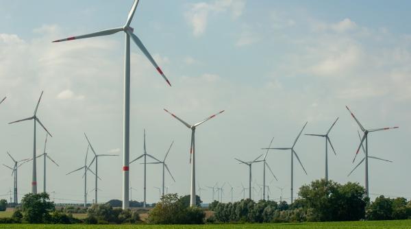 intram in epoca energiei curate doar daca ne tin buzunarele