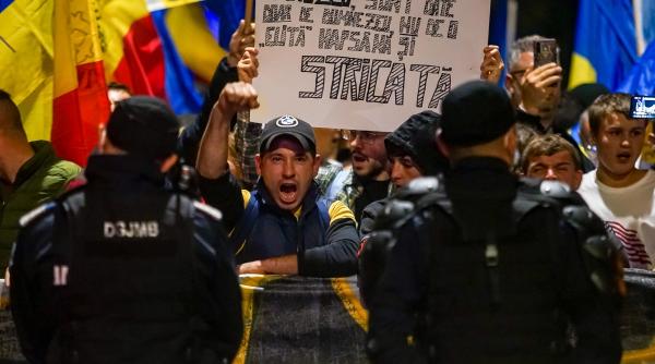 40 de amenzi date dupa protestul antivaccinistilor din piata universitatii