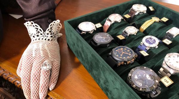 mai scumpe decat masinile doar ceasurile pot fi