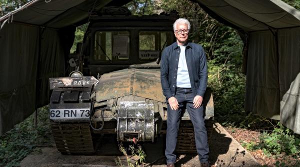 documentarea romanului niciodata ken follett