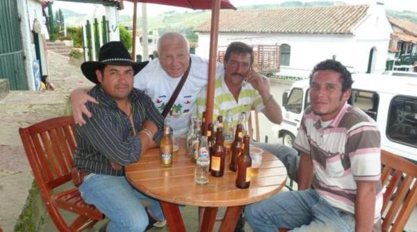 spre medellin pe traseul drogurilor