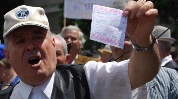 pensionarii ies in strada se anunta protest joi la sediul ministerului muncii si al presedintiei romaniei