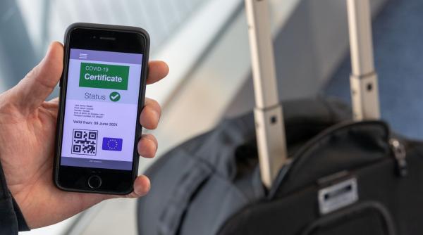 danemarca vrea sa impuna certificatul verde pentru toti angajatii