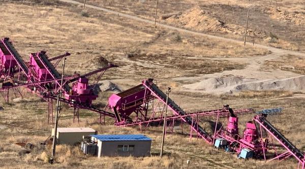 parcul national muntii macin pe hartie arie protejata in teren se forteaza exploatarea granitului cu explozibili