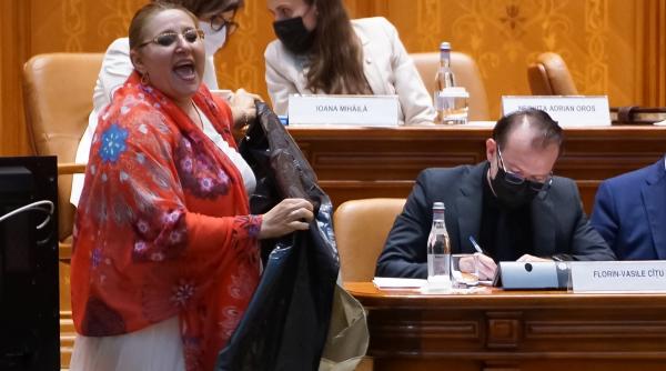 senatoarea diana sosoaca dosar penal pentru blocarea activitatii unui centru de vaccinare