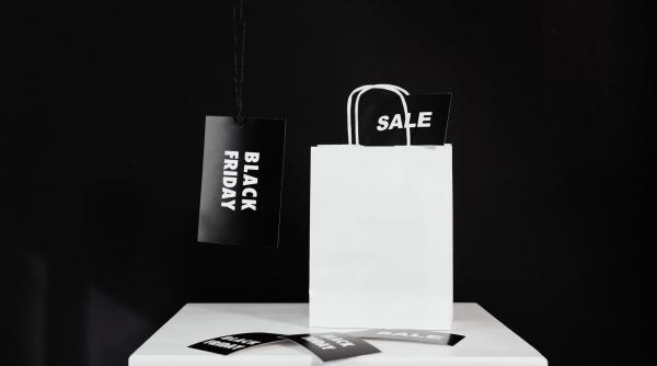 black friday 2021 circa 2 milioane de colete au fost preluate de curieri