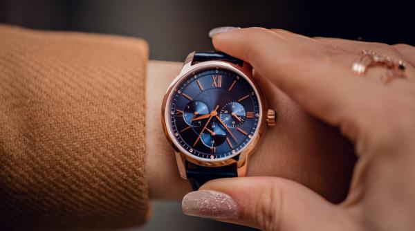 ce ceasuri de dama sunt in tendinte