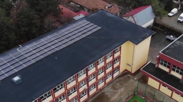 video proiect unic in uniunea europeana scoala circulara din buzau care se autosustine pana si apa de ploaie e refolosita